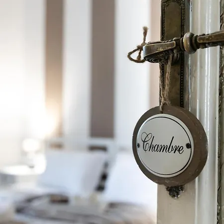 Apt Vicino Metropolitana Porta Romana, 4 Minuti Da Duomo, Free Wifi&netflix Daire *