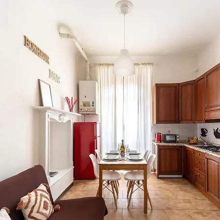Apt Vicino Metropolitana Porta Romana, 4 Minuti Da Duomo, Free Wifi&netflix Apartment