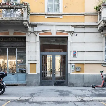 Apt Vicino Metropolitana Porta Romana, 4 Minuti Da Duomo, Free Wifi&netflix Apartment Milan