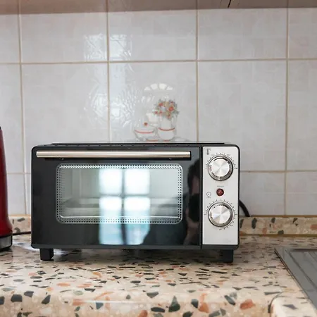 Apartment Apt Vicino Metropolitana Porta Romana, 4 Minuti Da Duomo, Free Wifi&netflix