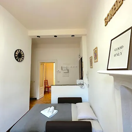 Apartment Apt Vicino Metropolitana Porta Romana, 4 Minuti Da Duomo, Free Wifi&netflix Milan